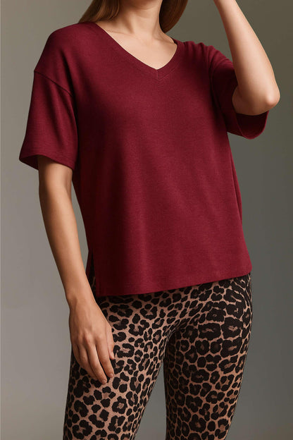 Strickoptik T-Shirt Mit V-Hals Und Seitenschlitzen