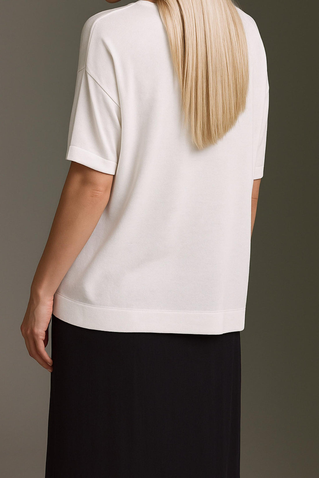 Strickoptik T-Shirt Mit V-Hals Und Saumversatz