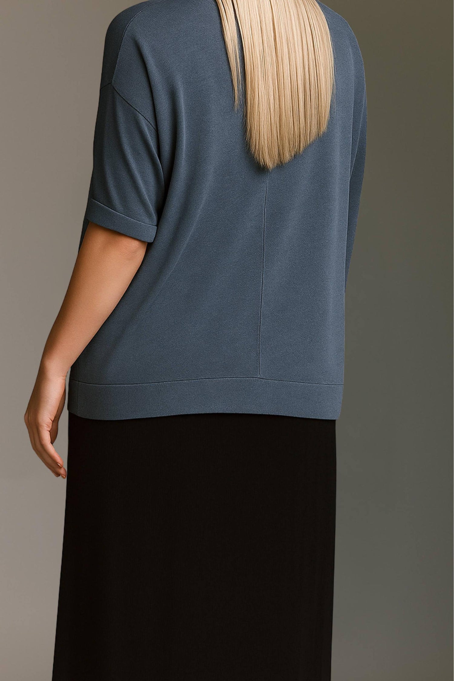 Strickoptik T-Shirt Mit V-Hals Und Saumversatz