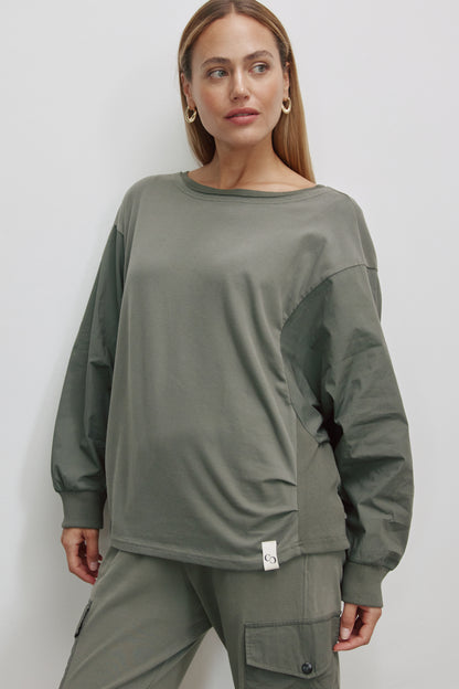 Softes Material-Mix Langarmshirt Mit O-Hals Und Ballonärmeln Aus Webstoff